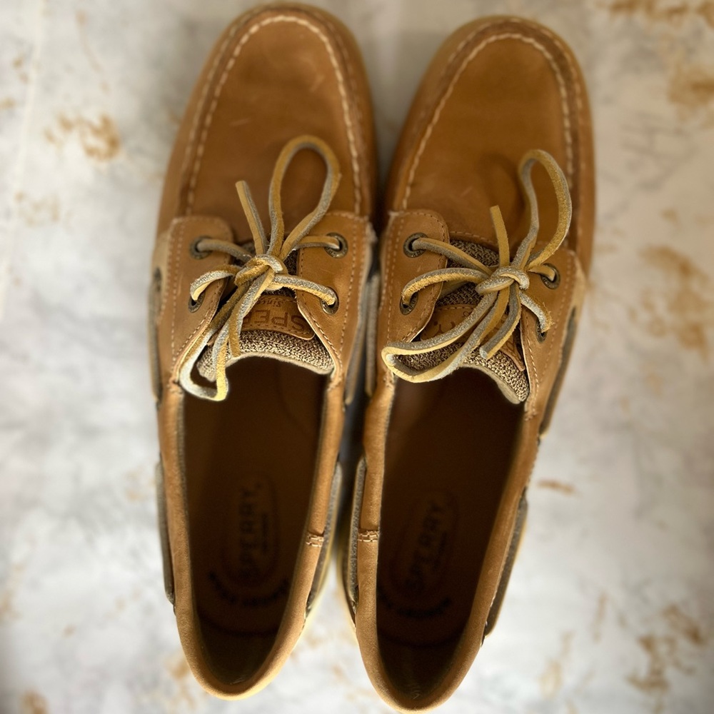 Sperry boat shoes